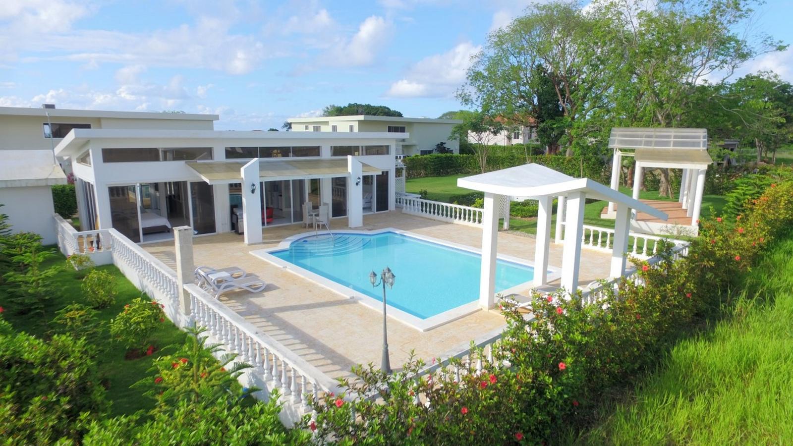 Modern 2-Bedroom Villa in Casa Linda, Sosúa